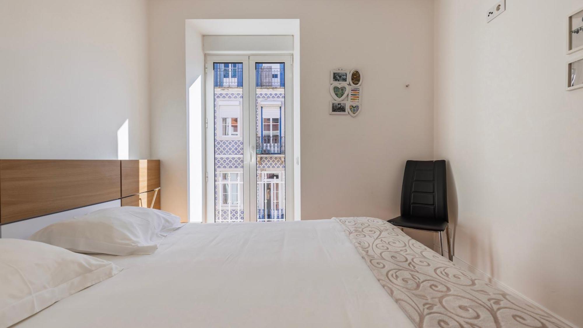 Comfort & Bright Apartment By Lovelystay Lisbon Exterior photo